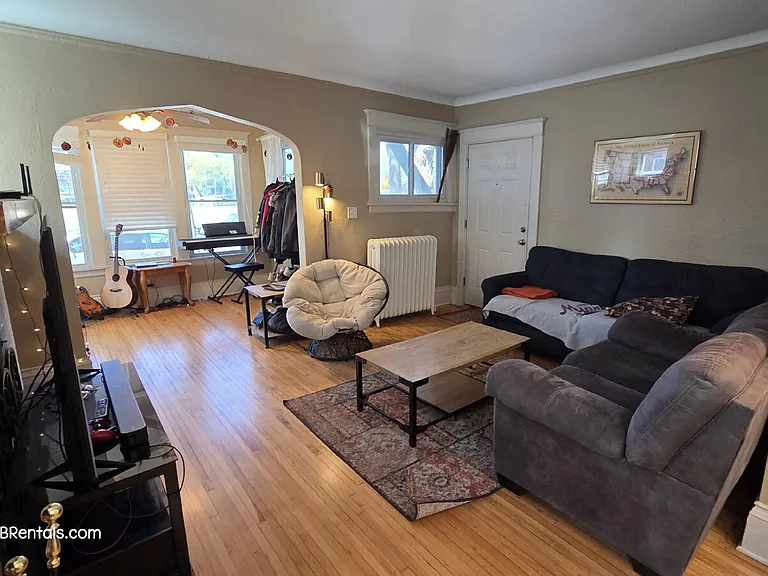 3141 Aldrich Ave S — Photo 5