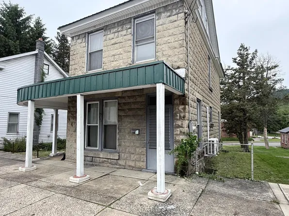 709 Main St, Lykens, PA 17048