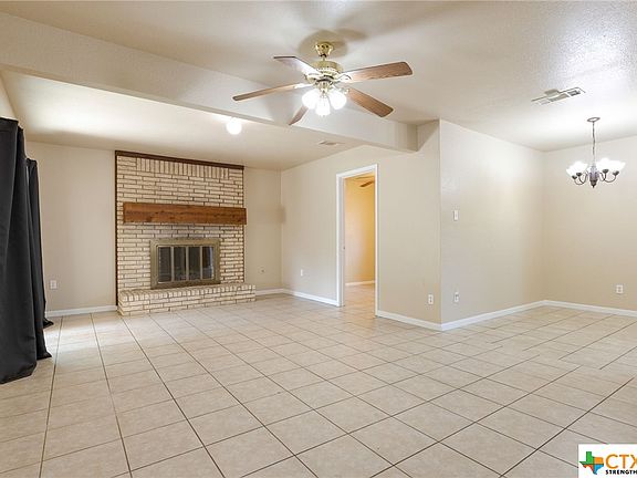 5th image of 420 Cottonwood Dr