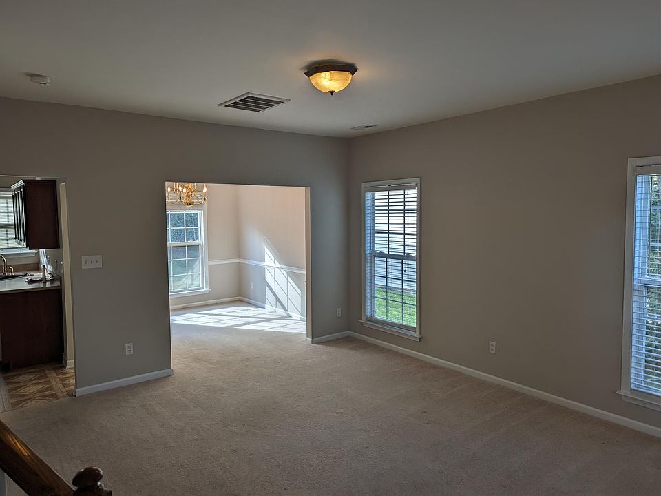 2nd image of 3330 Cole Mill Rd