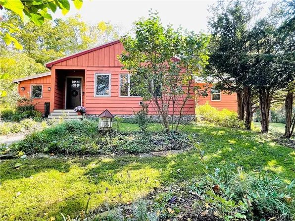 90 Marsh Rd, Ithaca, NY 14850