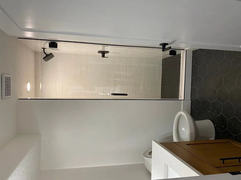 Newly Remodeled Daylight Basement Apartment — Photo 3