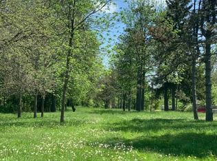 1 Weaver Rd, Milford, MI 48381