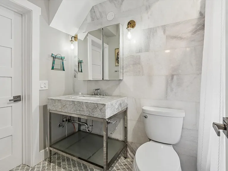 26 E 14th Pl #5W — Photo 18