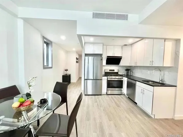 144-27 Sanford Avenue image 3 of 16