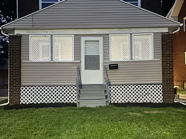 466 W Ravenwood Ave, Youngstown, OH 44511