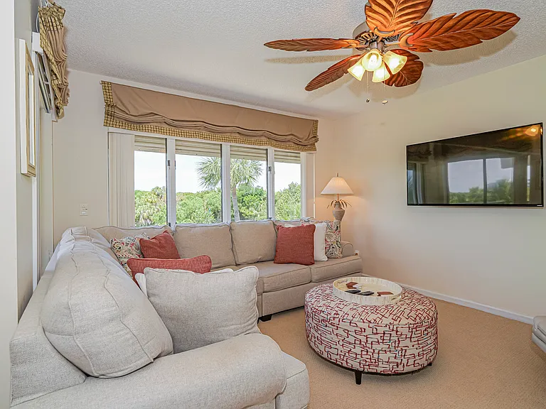 1700 Ocean Dr #302V — Photo 17