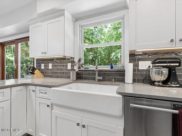 7 Cannan Ct — Photo 12