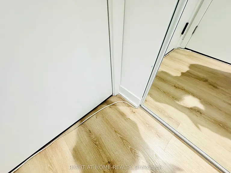 319 Jarvis St #1101 — Photo 41