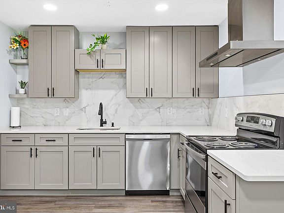 5th image of 6805 Woodcock Ln
