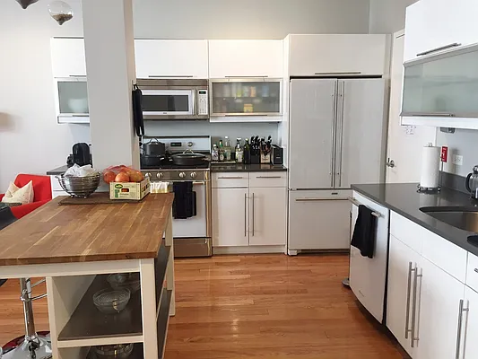 Rented by Brooklyn Heights Real Estate Inc | media 17