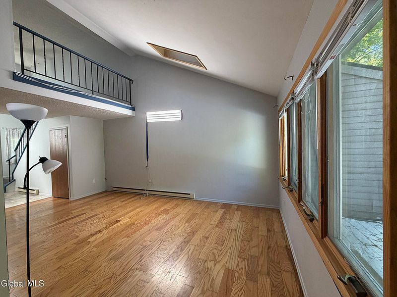 4th image of 250 Woodscape Drive