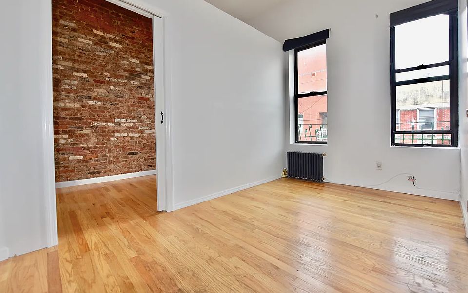 1st image of 90 Elizabeth St APT 21F