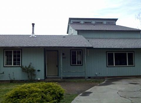 1st image of 1567 NE Clearview Way