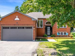 14 Langevin Dr, Wasaga Beach, ON L9Z 1C6