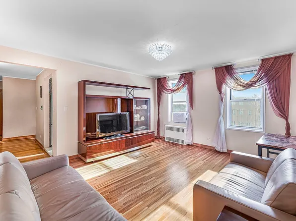 702 Kathleen Pl APT 6D, Brooklyn, NY 11235