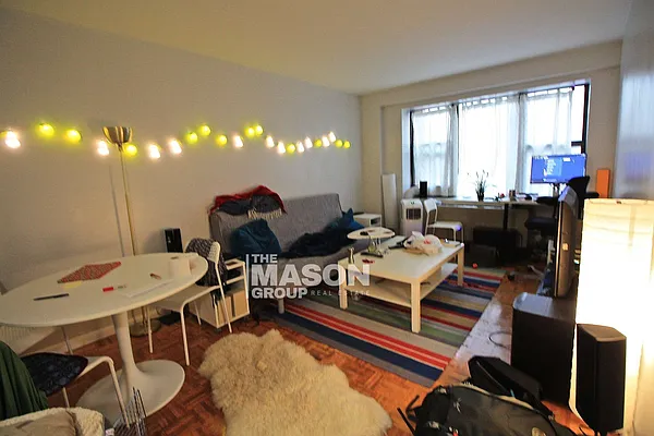 Rented by Mason Group LLC | media 15