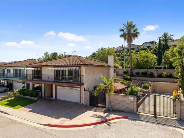 1518 W 5th St, San Pedro, CA 90732
