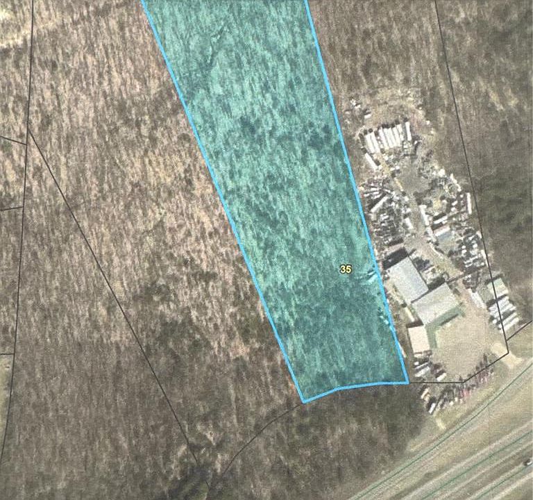 1st image of 0 N Service Rd W