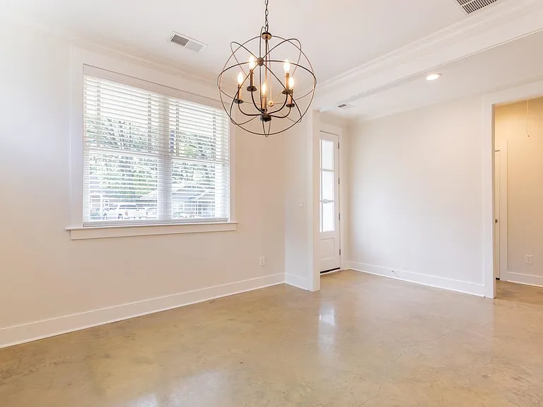 2912 Felix St — Photo 6