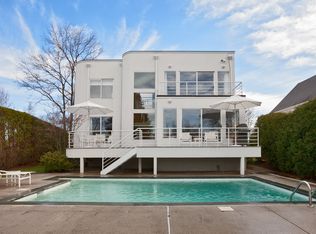 14 Old Colony Dr, Larchmont, NY 10538