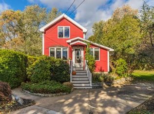 42 Fosters Point, Beverly, MA 01915