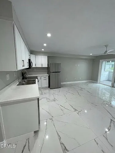 2665 E Harbor Blvd Photo 1