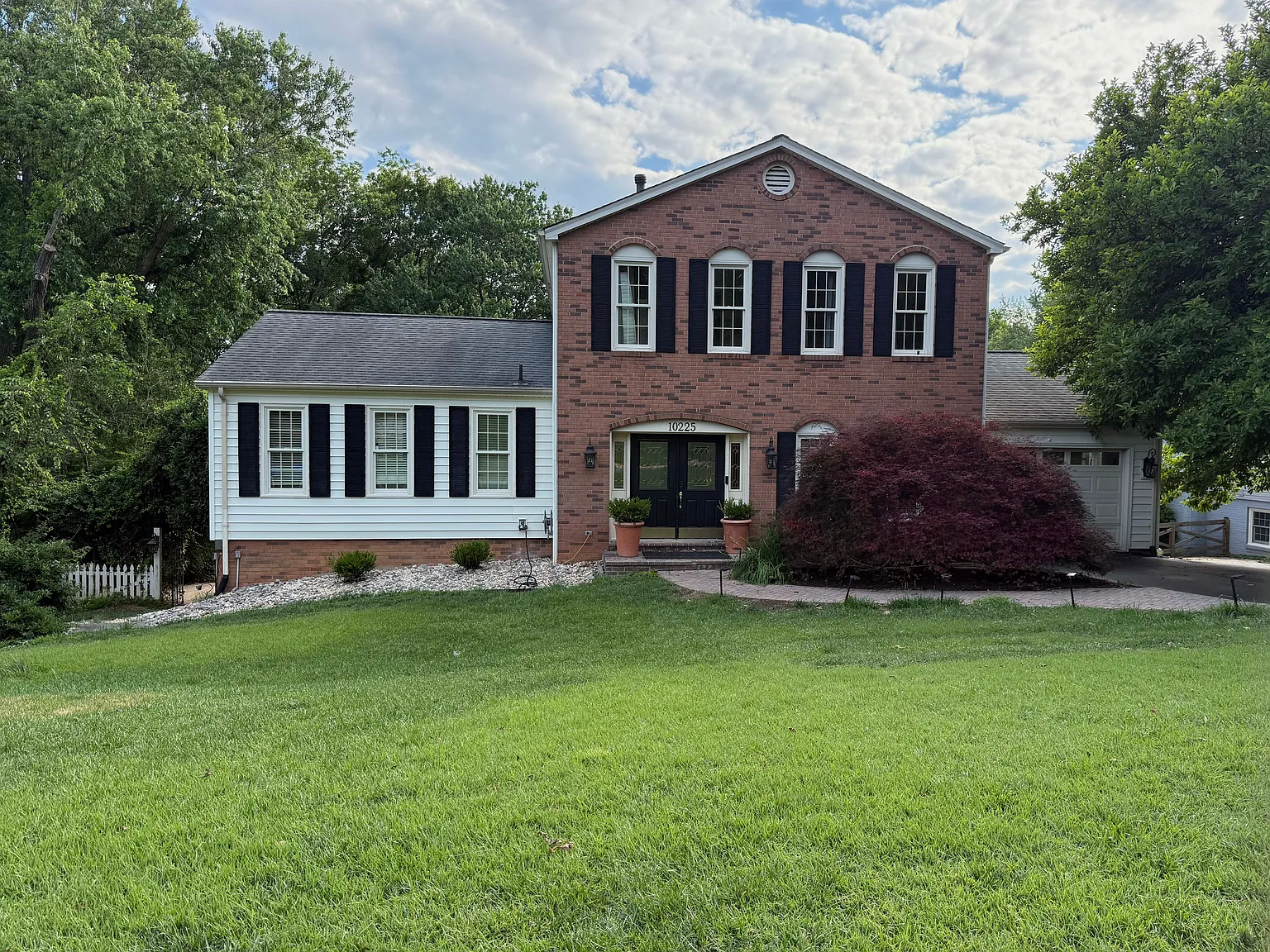 5 bed, 3.5 bath, 3800 sqft, $7,495 — Photo 3