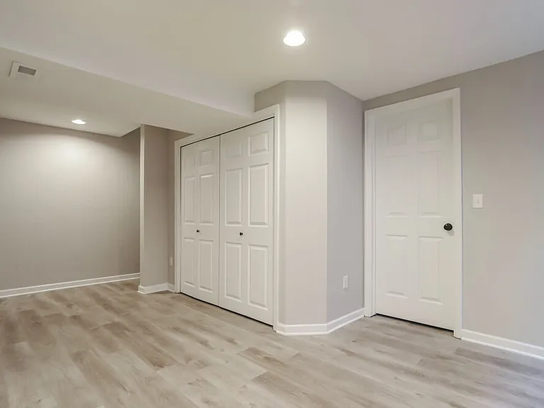 7941 E Harvard Cir — Photo 10