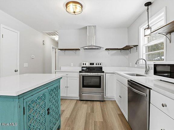 5th image of 605 Firetower Road