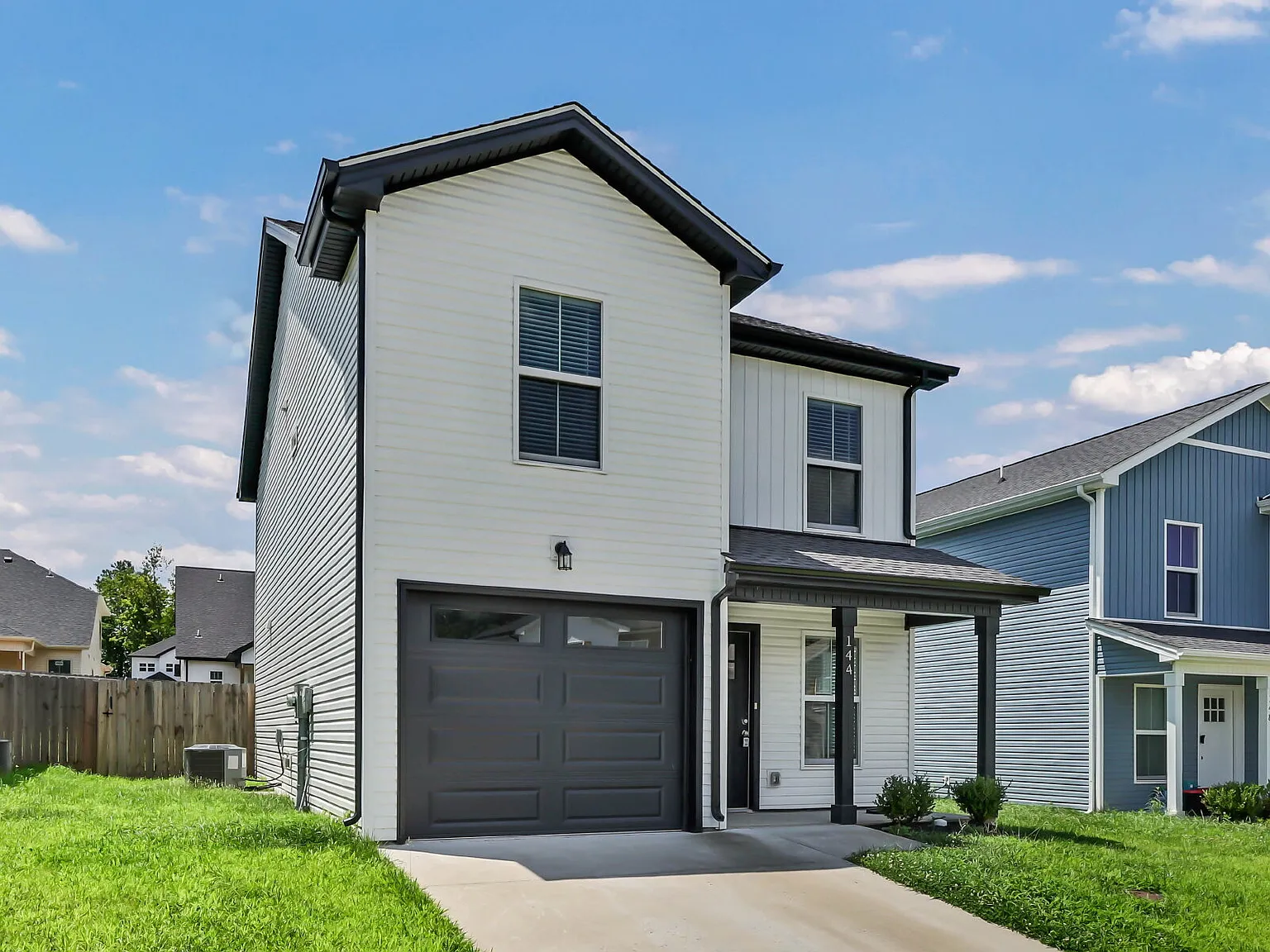 3 bed, 2.5 bath, $1,800 — Photo 2