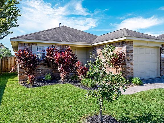 3rd image of 21135 Grandin Wood Ct