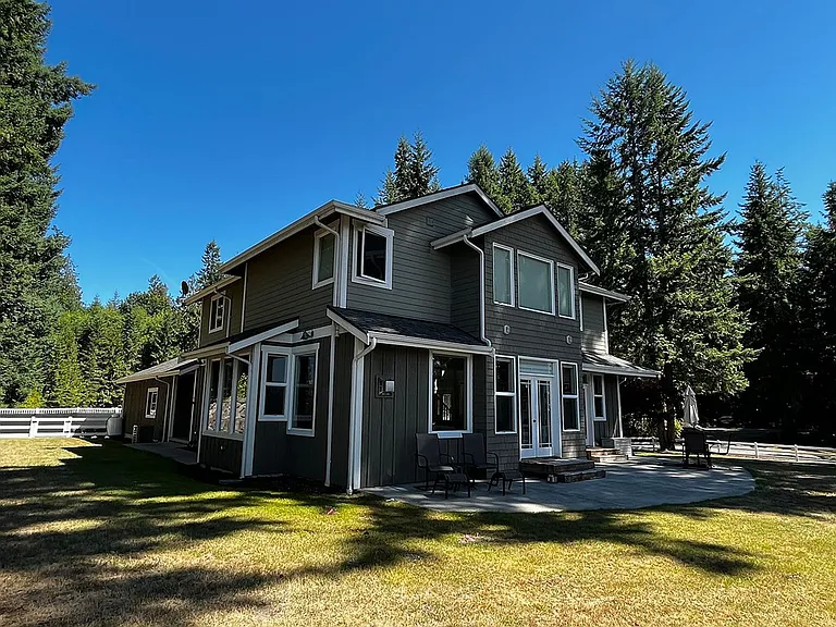 NE Bluegill Way — Photo 2