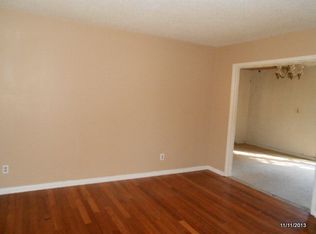 166 Greenbriar Dr, Ozark, AL 36360