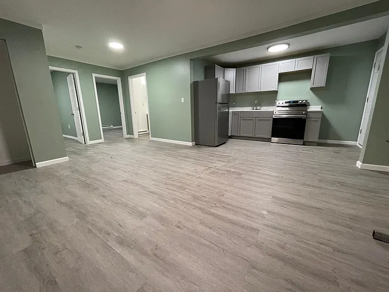 139 Winslow St #5 — Photo 2