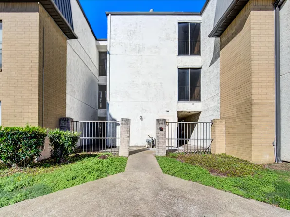 8519 Hearth Dr APT 28, Houston, TX 77054