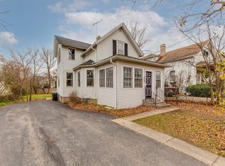 699 Cherry Ave, Lake Forest, IL 60045