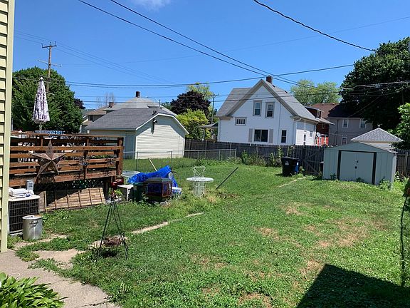 2nd image of 1705 Flett Ave