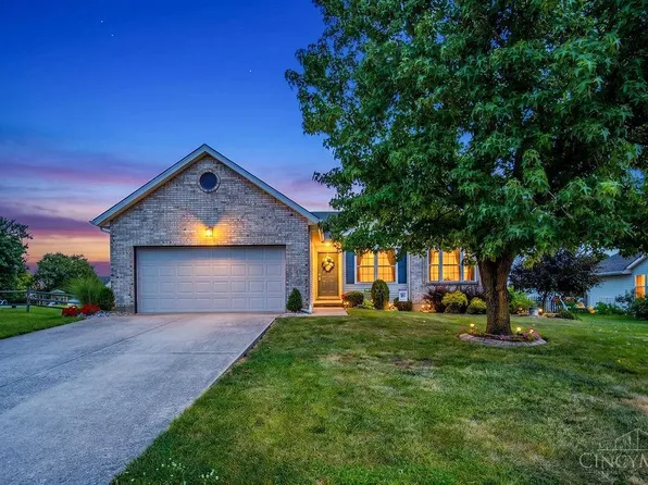 3704 Winter Hill Dr, Hamilton, OH 45011