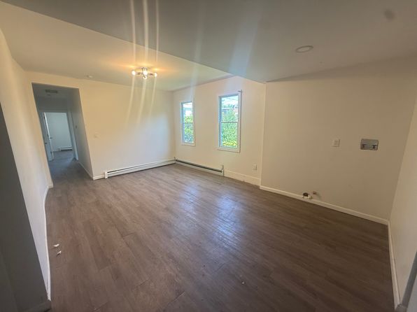 62 Hutson St #1