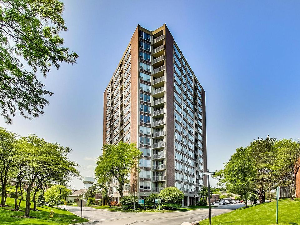 1st image of 3925 Triumvera Dr APT 6A