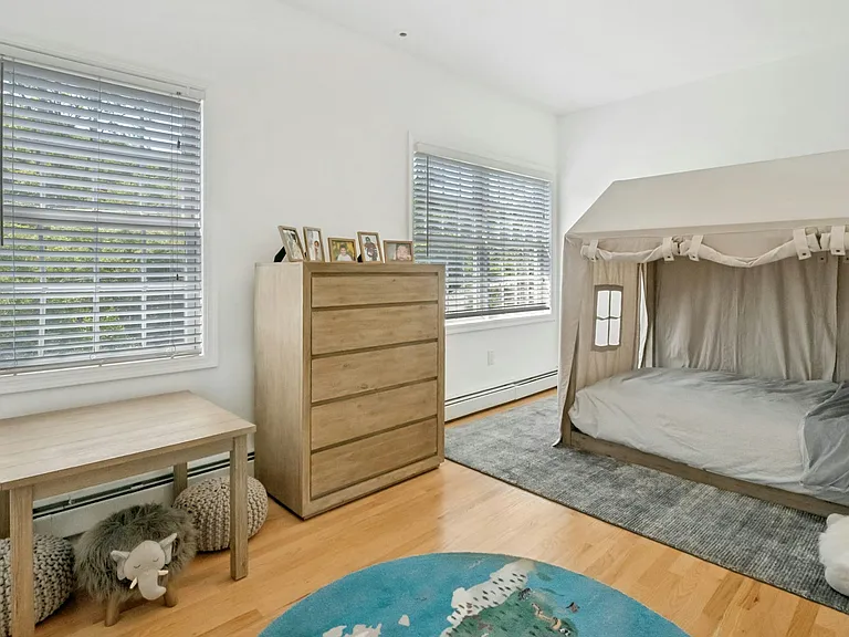 575 Washington Ave — Photo 31