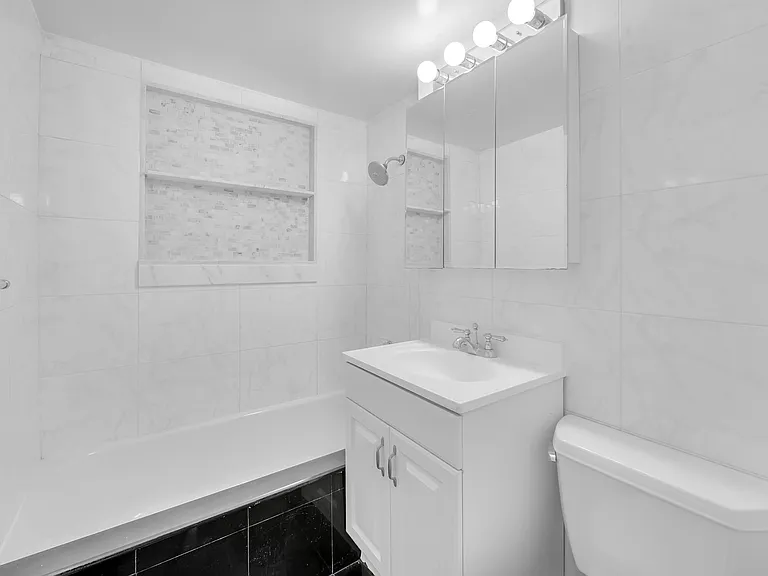 333 E 46th St #18A — Photo 14