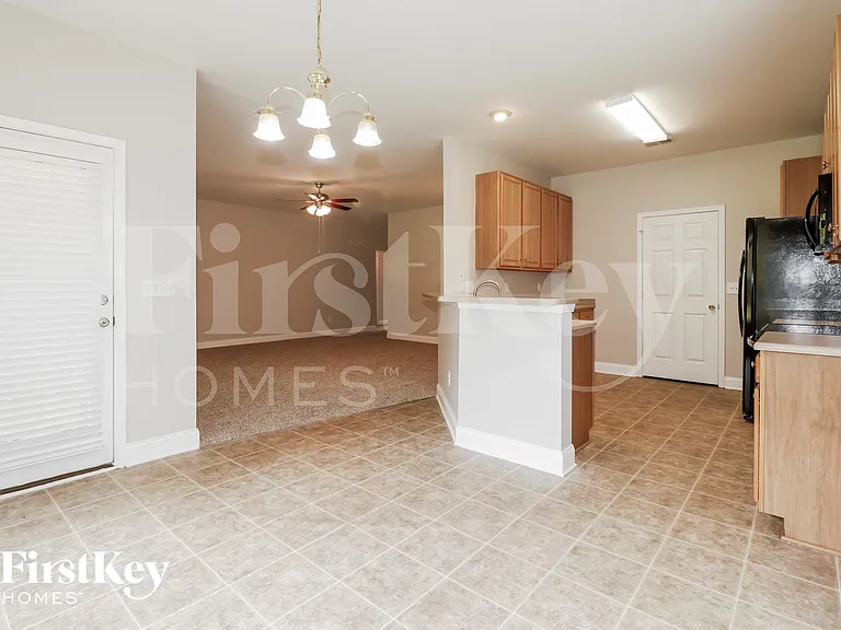 108 Hidden Forest Ct — Photo 5