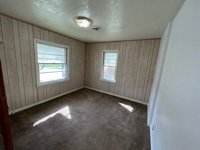 334 Main St — Photo 3