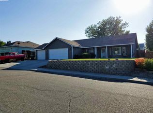 1810 S Kent St, Kennewick, WA 99337