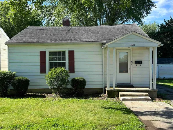 3203 E Memorial Dr, Muncie, IN 47302