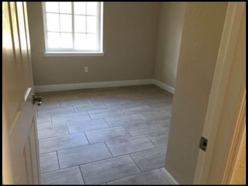 1st image of 4221 Grass Ave #4221