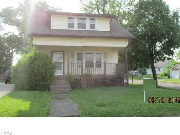 1881 SW 16th St, Akron, OH 44314