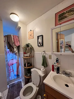 Rented by Mdays Realty | media 9